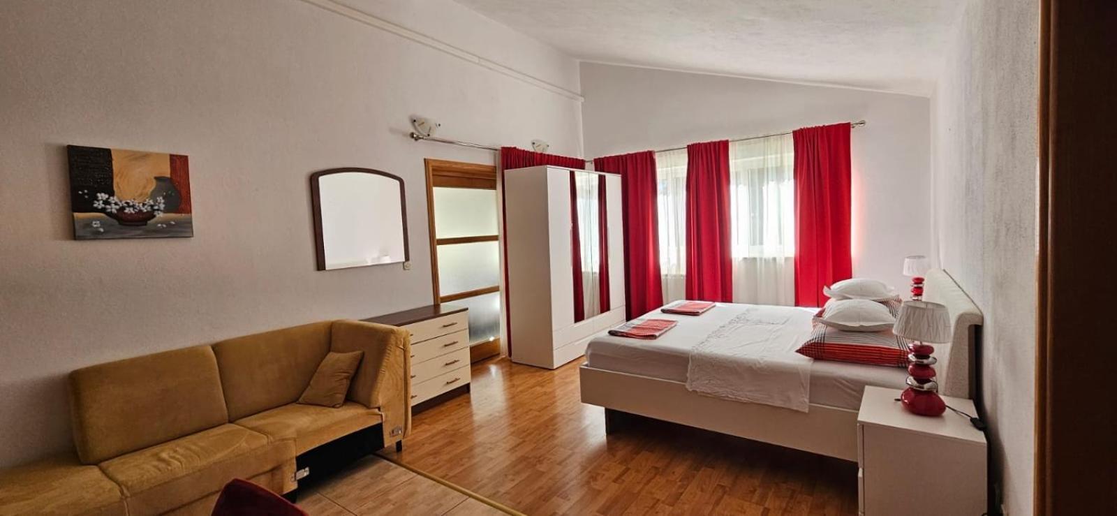 As Brela Hotel Exterior photo