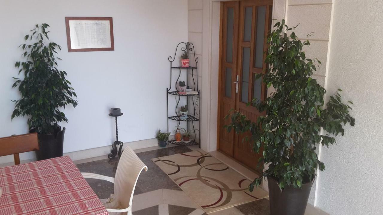 As Brela Hotel Exterior photo